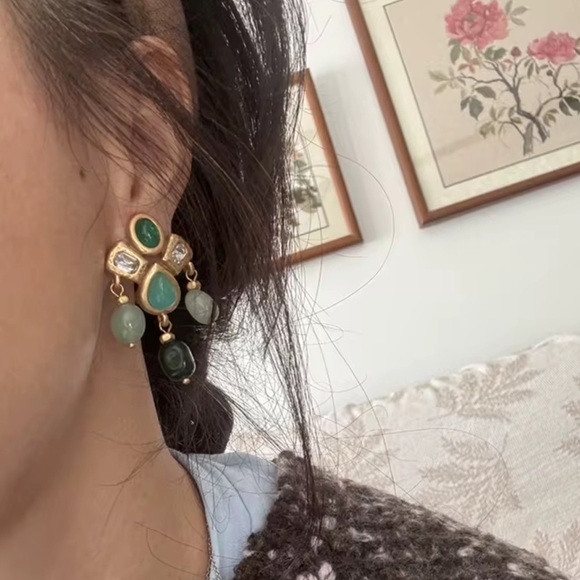 Antique Emerald Chandeliers Fine Craftsmanship Artisan Earrings - Picture 14 of 16